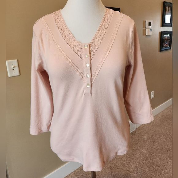 Ralph Lauren Tops - Ralph Lauren 3/4 sleeve Lace trim Henley pale pink